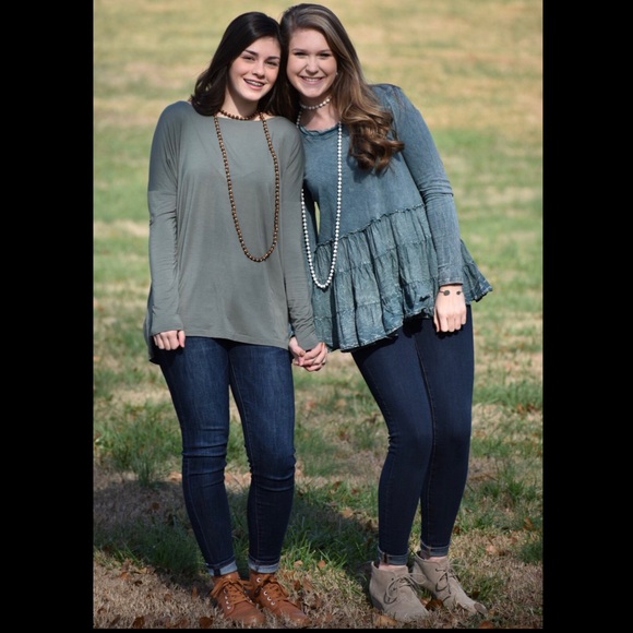 Altered State Distressed Top - Picture 5 of 5